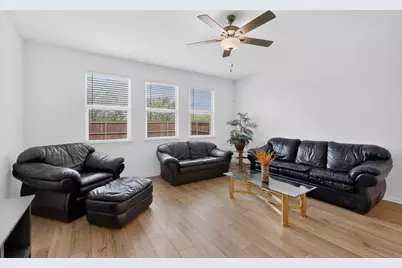 3401 Kingsview Drive, Denton, TX 76207 - Photo 27