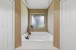 3709 Big Bear Lake Dr, Arlington, TX 76016 - Photo 23