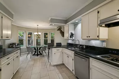 7507 Wellcrest Drive, Dallas, TX 75230 - Photo 3