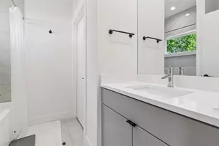 3932 Valley Ridge Rd, Dallas, TX 75220 - Photo 23