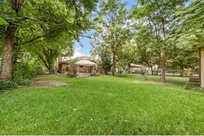 320 W Congress Street, Denton, TX 76201 - Photo 19