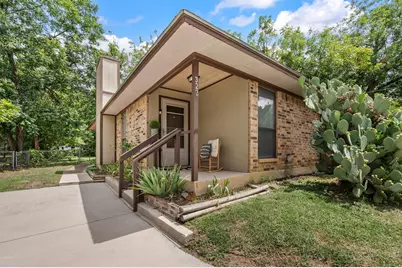 320 W Congress Street, Denton, TX 76201 - Photo 1