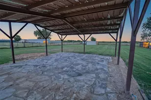 2270 Mitchell Rd, Krum, TX 76249 - Photo 23