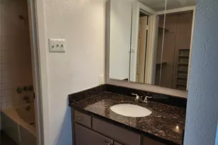 4551 N O'Connor Rd, Irving, TX 75062 - Photo 9