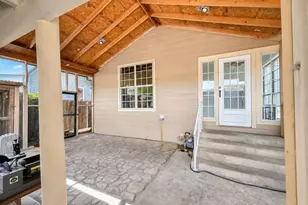 620 S Crockett St, Sherman, TX 75090 - Photo 23