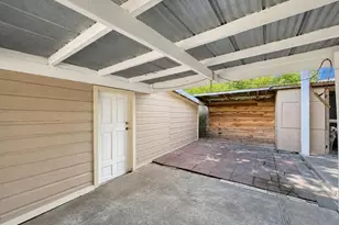 620 S Crockett St, Sherman, TX 75090 - Photo 25