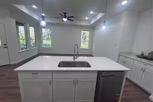 5717 San Jacinto Dr, Granbury, TX 76048 - Photo 3