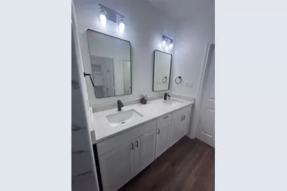 5717 San Jacinto Drive, Granbury, TX 76048 - Photo 13