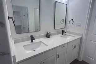 5717 San Jacinto Dr, Granbury, TX 76048 - Photo 13