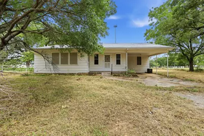 820 Goshen Road, Springtown, TX 76082 - Photo 1