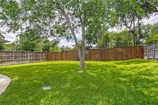 8815 Larchwood Dr, Dallas, TX 75238 - Photo 25