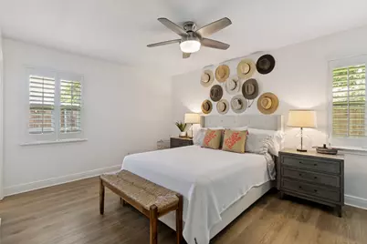 8815 Larchwood Drive, Dallas, TX 75238 - Photo 15