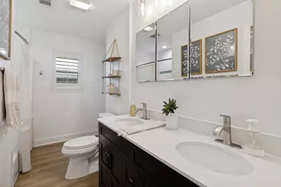 8815 Larchwood Drive, Dallas, TX 75238 - Photo 17