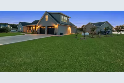 313 Hidden Shores Drive, Cisco, TX 76437 - Photo 3