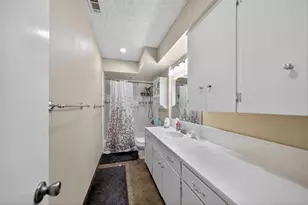 813 E Clinton Ave, Athens, TX 75751 - Photo 31