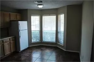 325 Angelina Dr, Arlington, TX 76018 - Photo 3