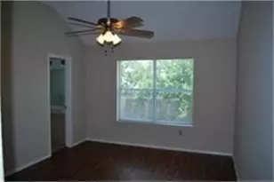 325 Angelina Dr, Arlington, TX 76018 - Photo 5