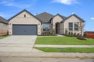 685 Red Maple Rd, Waxahachie, TX 75165 - Photo 1