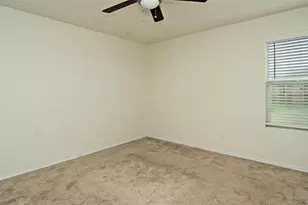 1106 Lady Bird St, Ennis, TX 75119 - Photo 7
