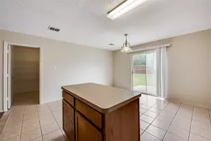 1629 Thornhill Ln, Little Elm, TX 75068 - Photo 15
