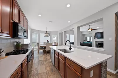 2210 Hillary Trail, Mansfield, TX 76063 - Photo 9