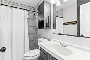 3807 Falls Dr, Dallas, TX 75211 - Photo 9