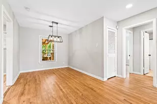 3807 Falls Dr, Dallas, TX 75211 - Photo 9