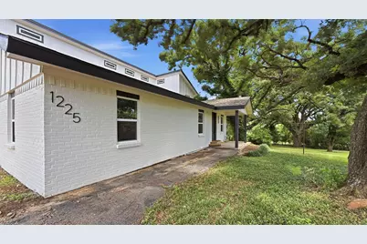 1225 Shannon Drive, Cleburne, TX 76031 - Photo 3