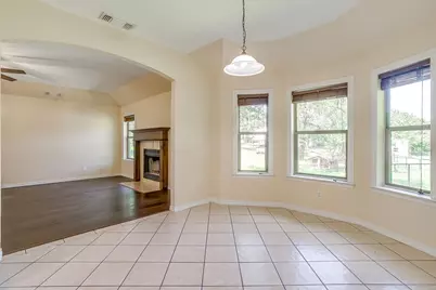 115 Pleasant Oaks Lane, Springtown, TX 76082 - Photo 13