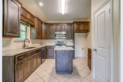 115 Pleasant Oaks Lane, Springtown, TX 76082 - Photo 17
