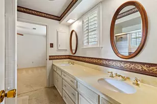 6907 Hillwood Ln, Dallas, TX 75248 - Photo 27