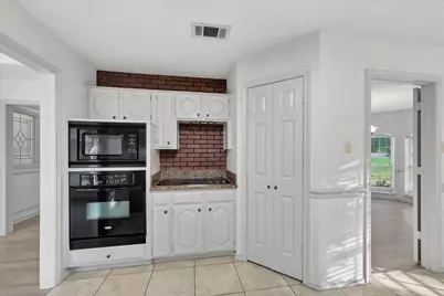 3509 Edgehill Street, Grapevine, TX 76051 - Photo 11