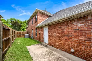324 N Tolbert Ave, Sherman, TX 75092 - Photo 25