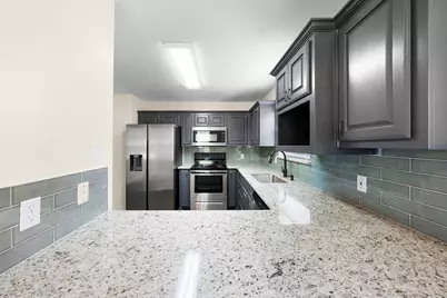 324 N Tolbert Avenue, Sherman, TX 75092 - Photo 9