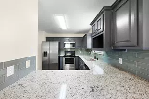 324 N Tolbert Ave, Sherman, TX 75092 - Photo 9