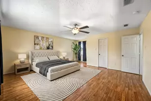 329 Daisy Ln, Burleson, TX 76028 - Photo 7