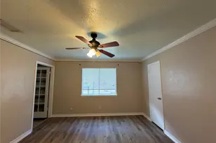 1717 Warwick St, Garland, TX 75044 - Photo 11