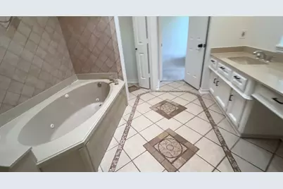 705 Bent Creek Drive, DeSoto, TX 75115 - Photo 11