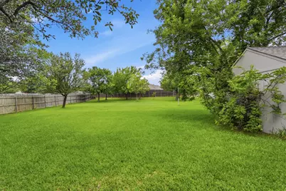 8201 Evening Star, Rowlett, TX 75089 - Photo 23