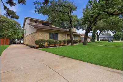 1605 Celeste Court, Arlington, TX 76012 - Photo 3
