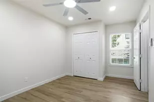 300 Lamesa Ct, Irving, TX 75063 - Photo 13