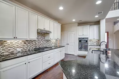 8813 Denstone Drive, McKinney, TX 75070 - Photo 9