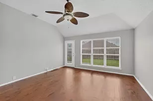 4736 Parkmount Dr, Fort Worth, TX 76137 - Photo 7