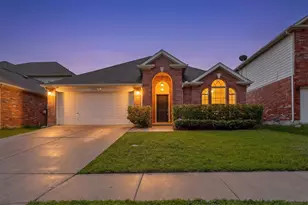 4736 Parkmount Dr, Fort Worth, TX 76137 - Photo 1