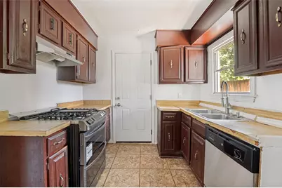 3013 Emmett Street, Dallas, TX 75211 - Photo 5