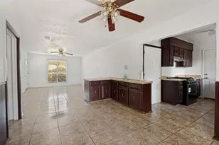3013 Emmett St, Dallas, TX 75211 - Photo 3