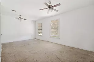 3013 Emmett St, Dallas, TX 75211 - Photo 7