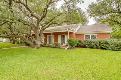 411 S Waco Street, Weatherford, TX 76086 - Photo 3