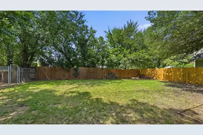 4016 Cherokee Court, Granbury, TX 76048 - Photo 37