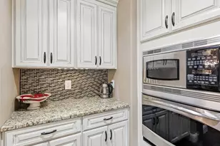 200 Timberlane Terrace, Euless, TX 76039 - Photo 9